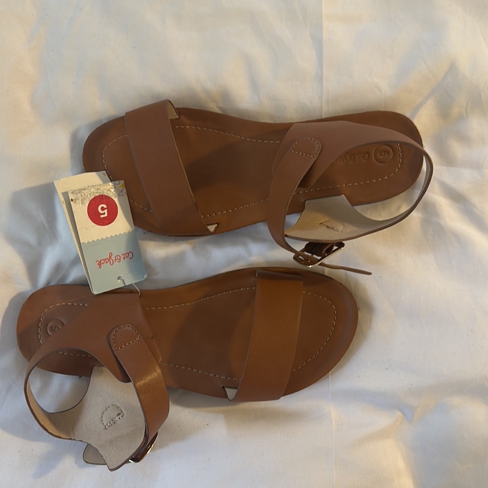 Cat & Jack Sandals - Picture 4 of 5